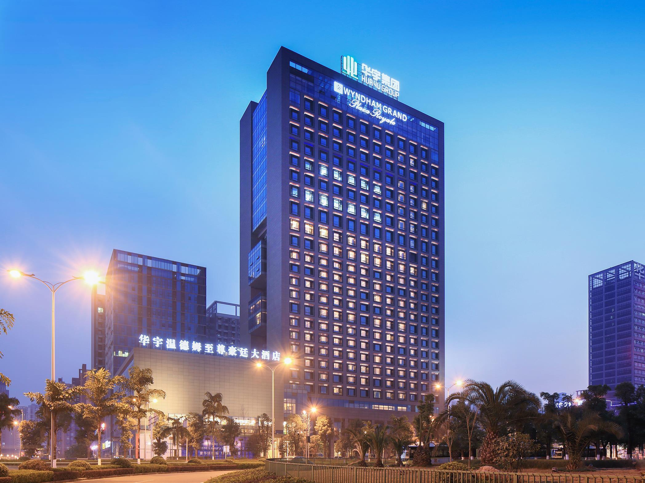 Wyndham Grand Plaza Royale Huayu Chongqing Hotell Exteriör bild