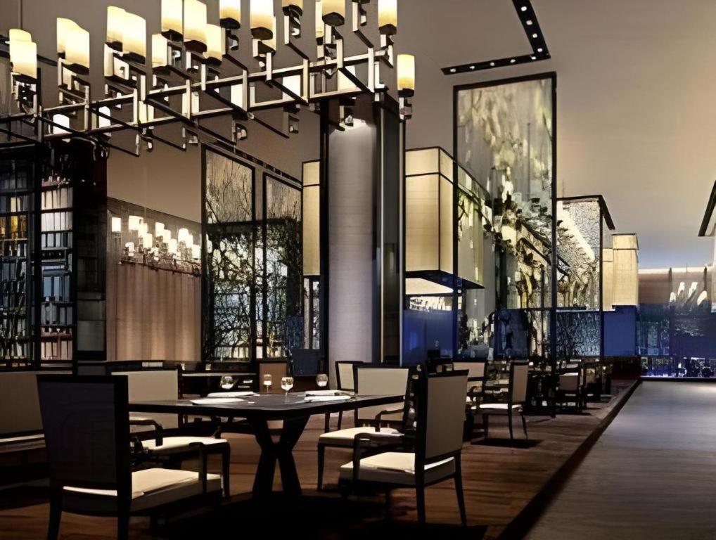 Wyndham Grand Plaza Royale Huayu Chongqing Hotell Exteriör bild