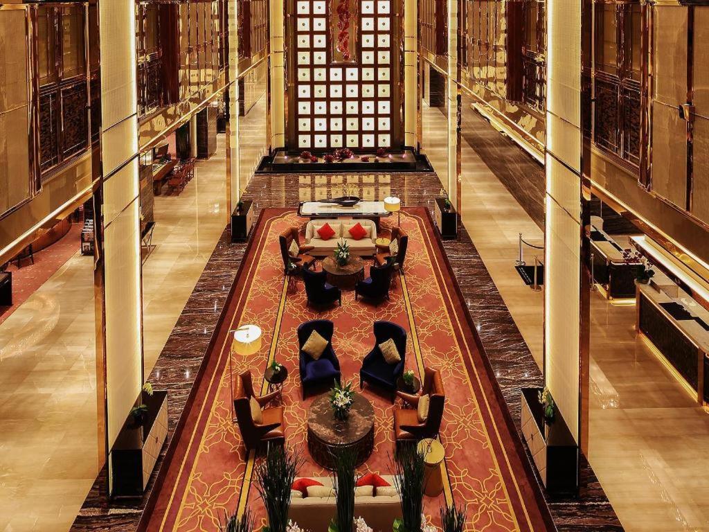 Wyndham Grand Plaza Royale Huayu Chongqing Hotell Exteriör bild