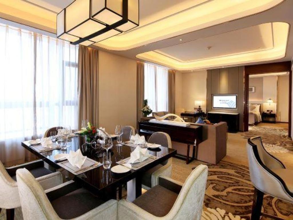 Wyndham Grand Plaza Royale Huayu Chongqing Hotell Exteriör bild