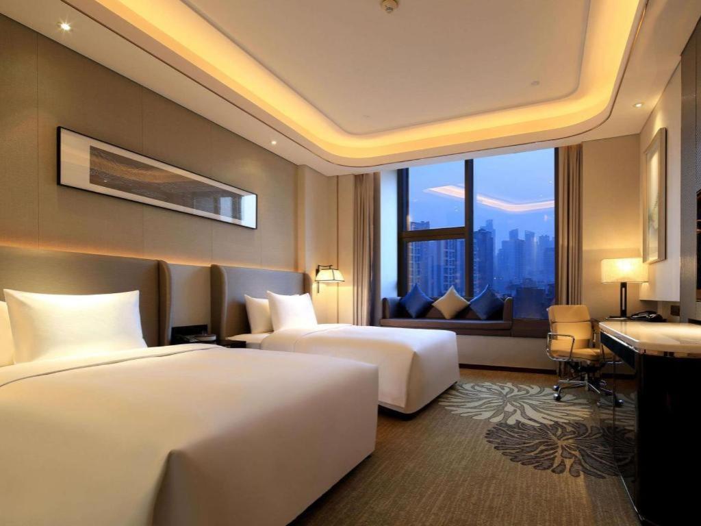 Wyndham Grand Plaza Royale Huayu Chongqing Hotell Exteriör bild
