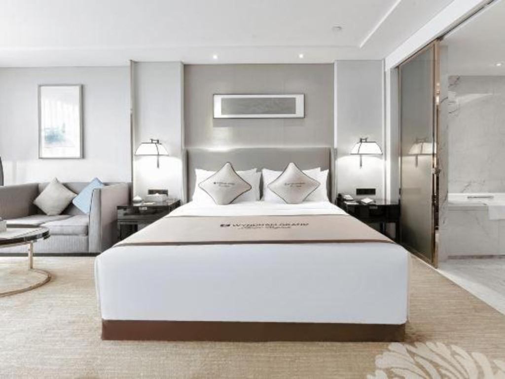 Wyndham Grand Plaza Royale Huayu Chongqing Hotell Exteriör bild