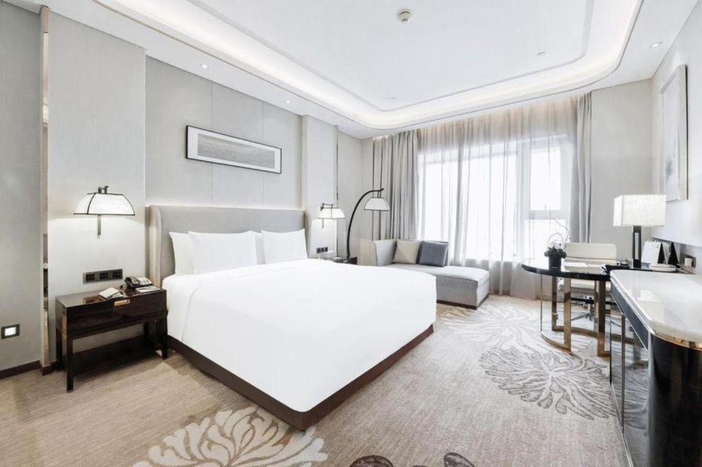Wyndham Grand Plaza Royale Huayu Chongqing Hotell Exteriör bild