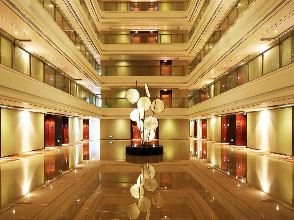Wyndham Grand Plaza Royale Huayu Chongqing Hotell Exteriör bild