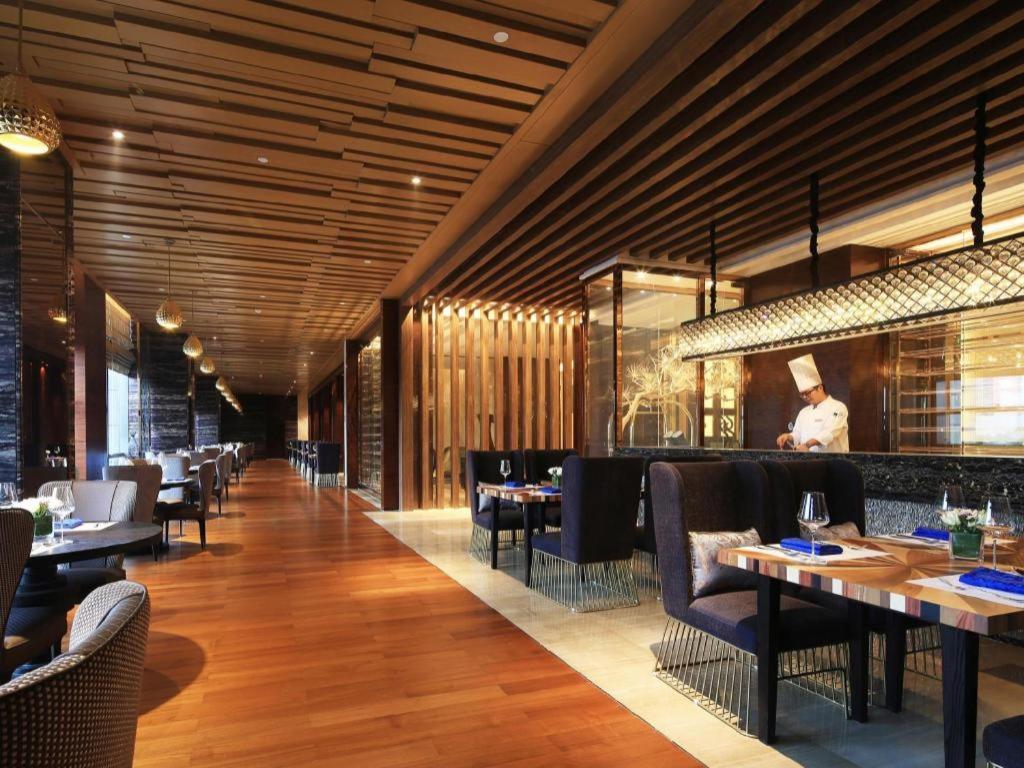 Wyndham Grand Plaza Royale Huayu Chongqing Hotell Exteriör bild